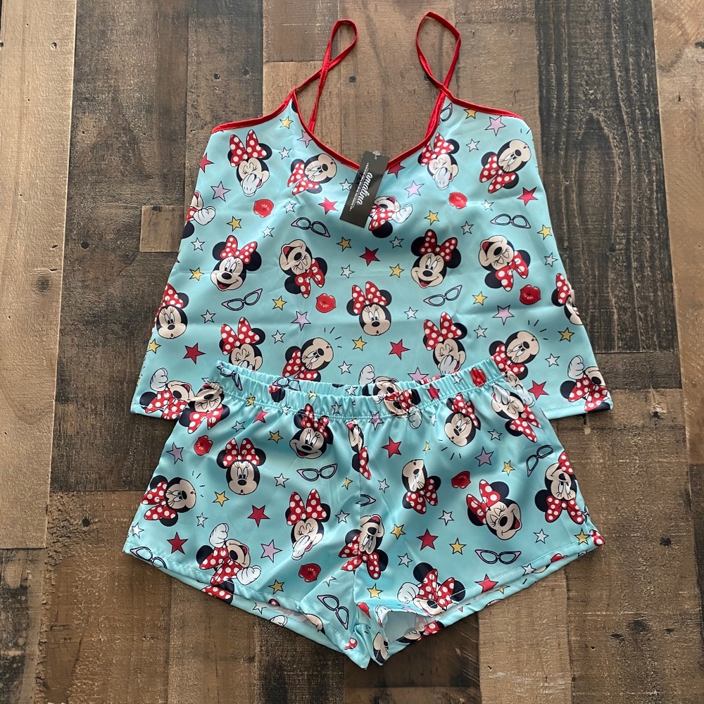 NEW Minnie Print  Satin Effect Pajama Set